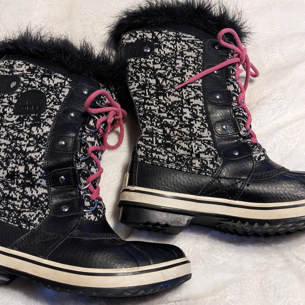 Sorel Black and Pink Winter Boots